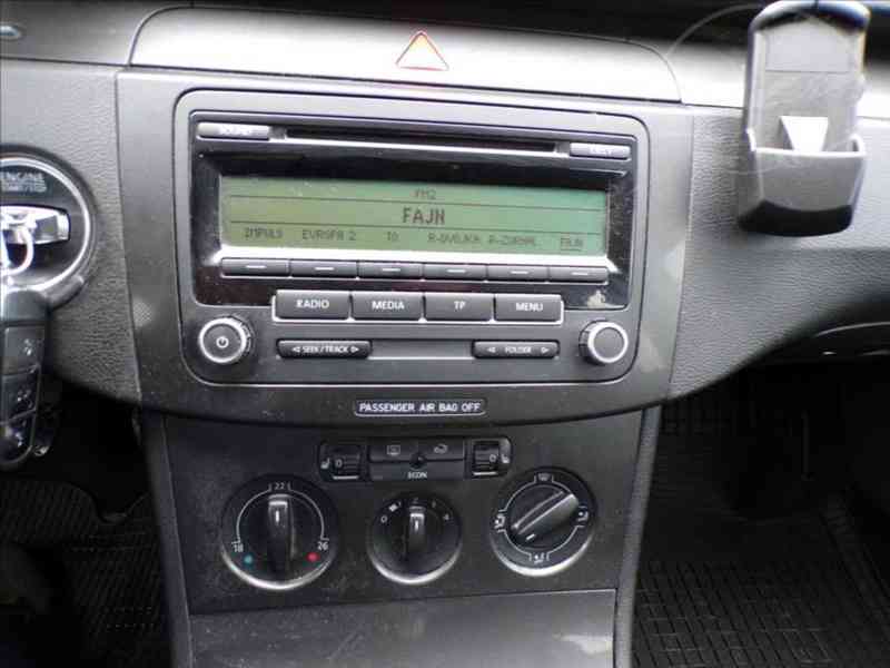Volkswagen Passat Variant 1,9 TDI TREND - foto 7