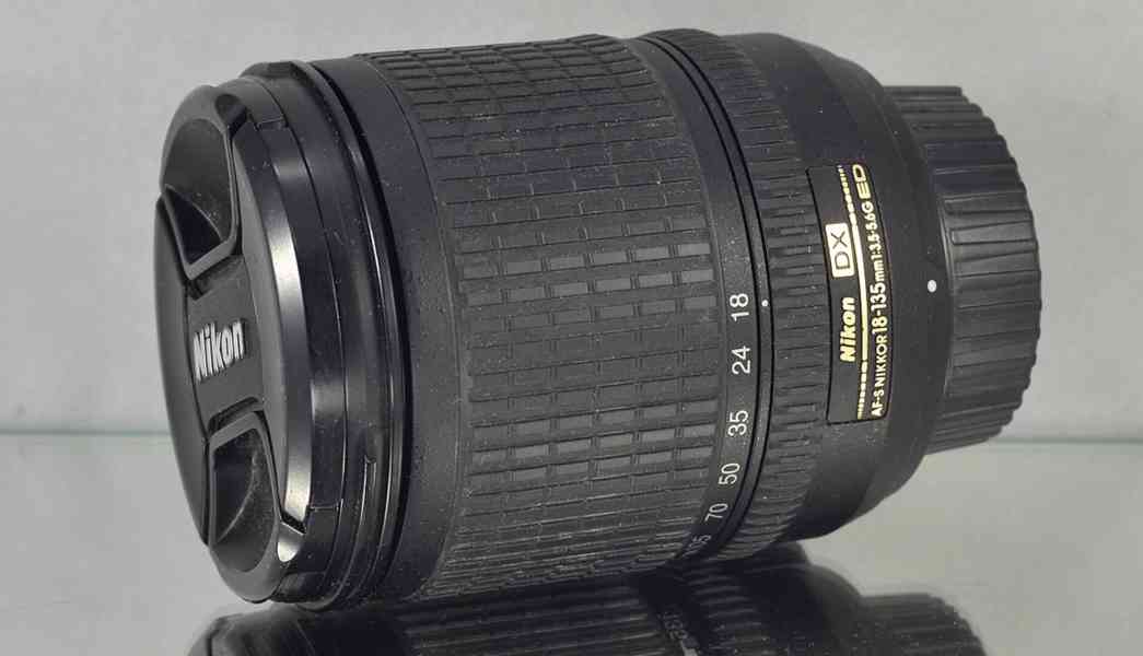Nikon AF-S 18-135mm 1:3,5-5,6 DX ED *DX (APS-C)*UV - foto 6