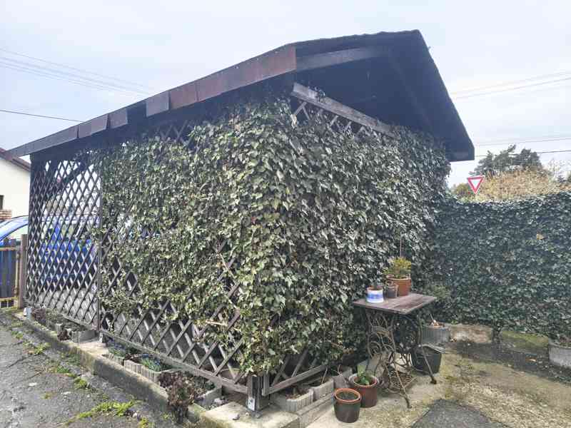 Králova Lhota - byt 3+1 s garáží, stáním a zahrádkou - foto 16