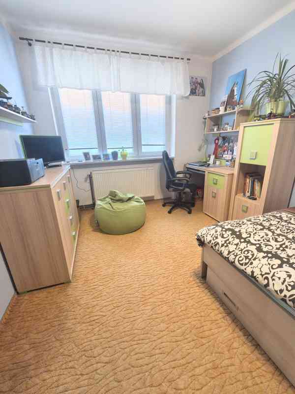 Králova Lhota - byt 3+1 s garáží, stáním a zahrádkou - foto 9