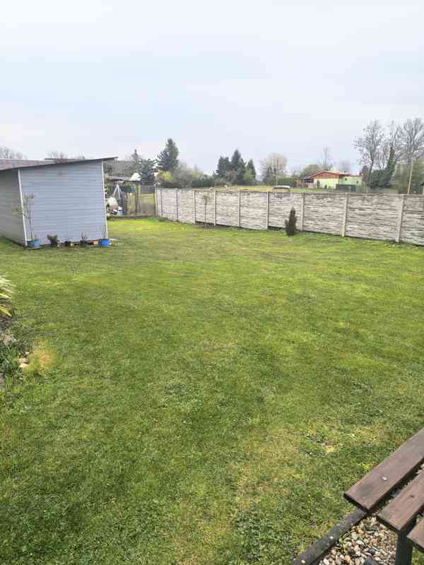 Králova Lhota - byt 3+1 s garáží, stáním a zahrádkou - foto 15