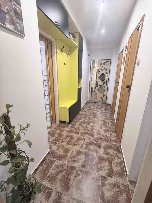 Králova Lhota - byt 3+1 s garáží, stáním a zahrádkou - foto 10