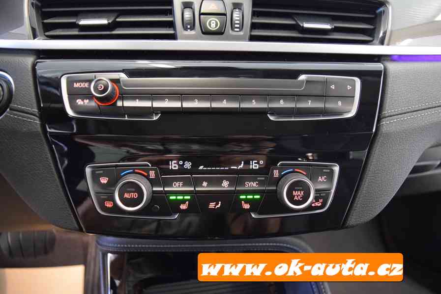 BMW X1 xDRIVE 25e M PAKET 162 kW 2021-DPH - foto 13