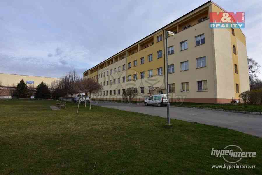 Pronájem bytu 2+1, 68 m?, Milovice, ul. Topolová - foto 1