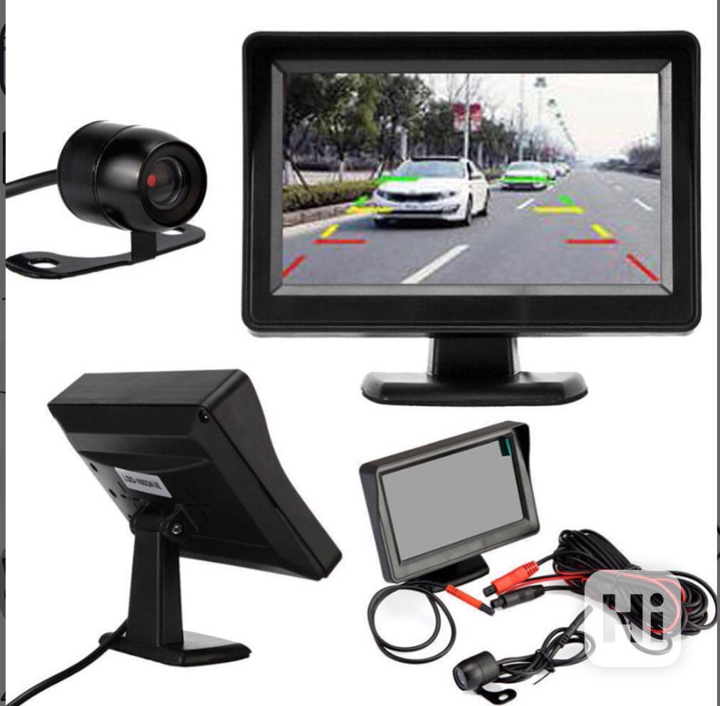 Zpětná kamera do auta a 4,3palcová HD 720P LCD monitorem - foto 1