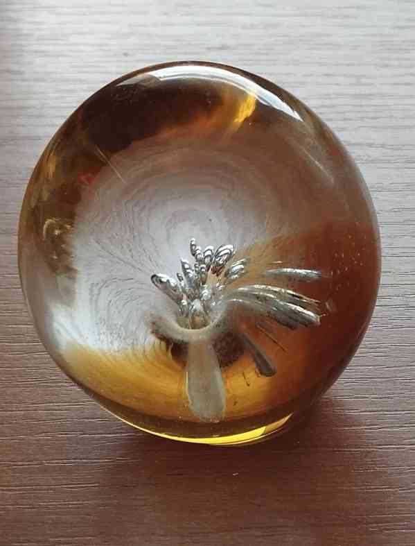 Porcelánové tácy zn. Bernadotte. Figurky. Těžítka. Hrnky - foto 44