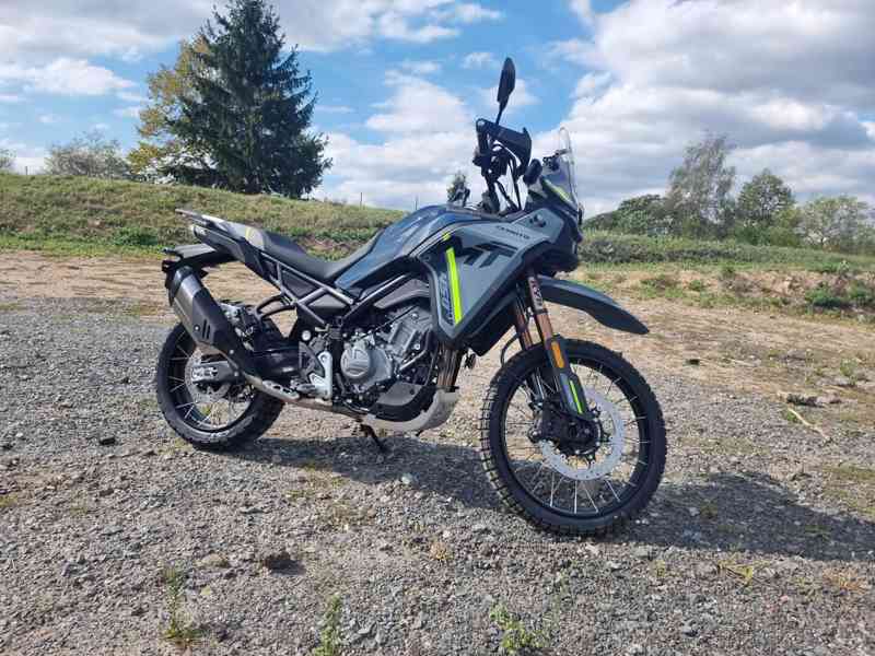 CFMOTO 450MT-RX šedá