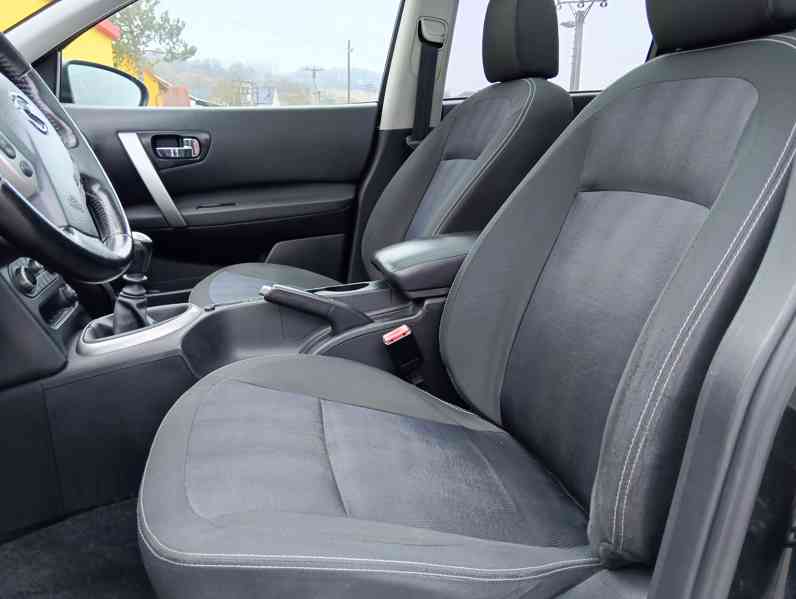 Nissan Qashqai 1.5 dCi 81kW/Navi/Panorama - foto 12