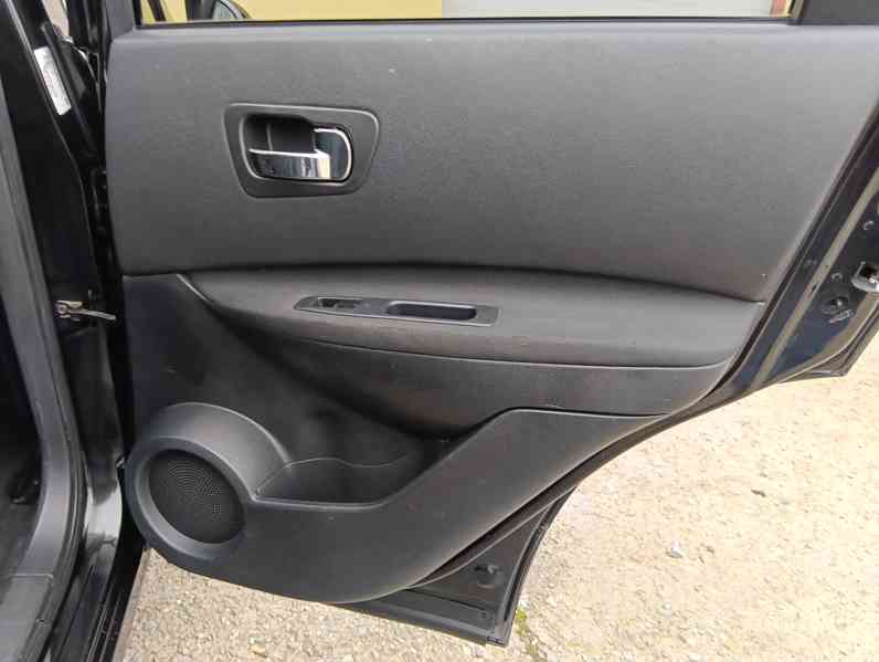 Nissan Qashqai 1.5 dCi 81kW/Navi/Panorama - foto 20