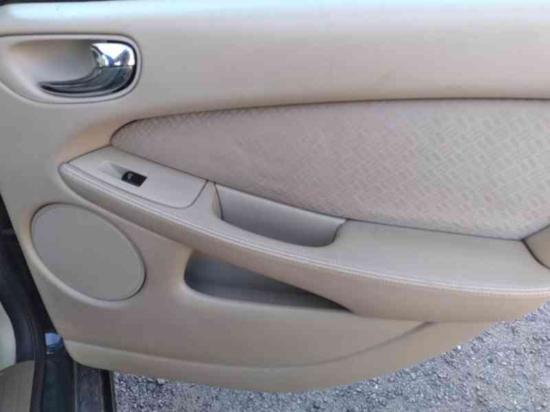 JAGUAR X-TYPE 2.5 V6 4x4 - foto 26