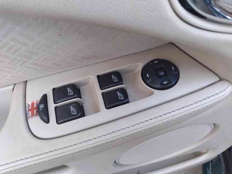 JAGUAR X-TYPE 2.5 V6 4x4 - foto 18