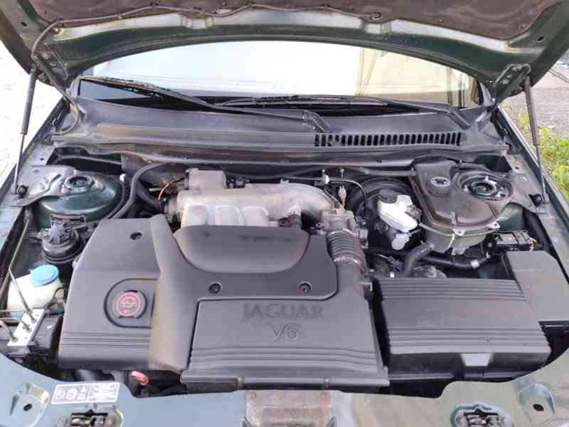 JAGUAR X-TYPE 2.5 V6 4x4 - foto 23
