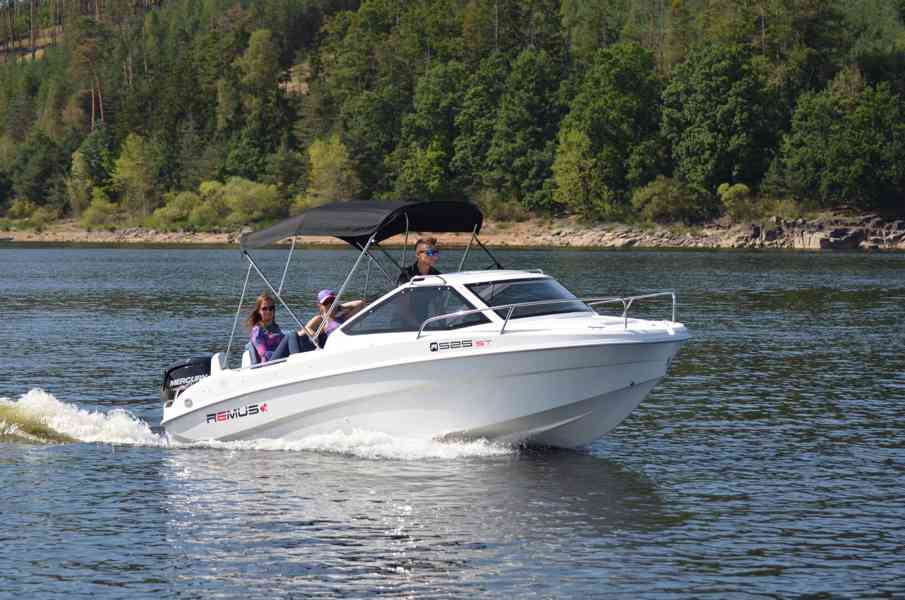 Nový motor. člun Remus 525ST + Mercury F 80 - foto 4