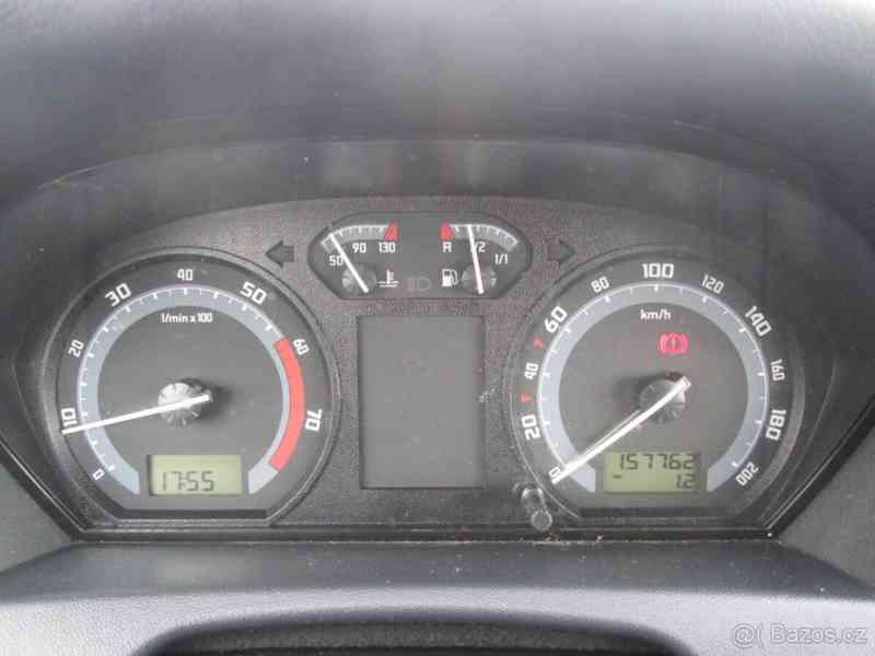 Škoda Fabia 1,4   16V 59 kW r.v. 5/2007 - foto 14