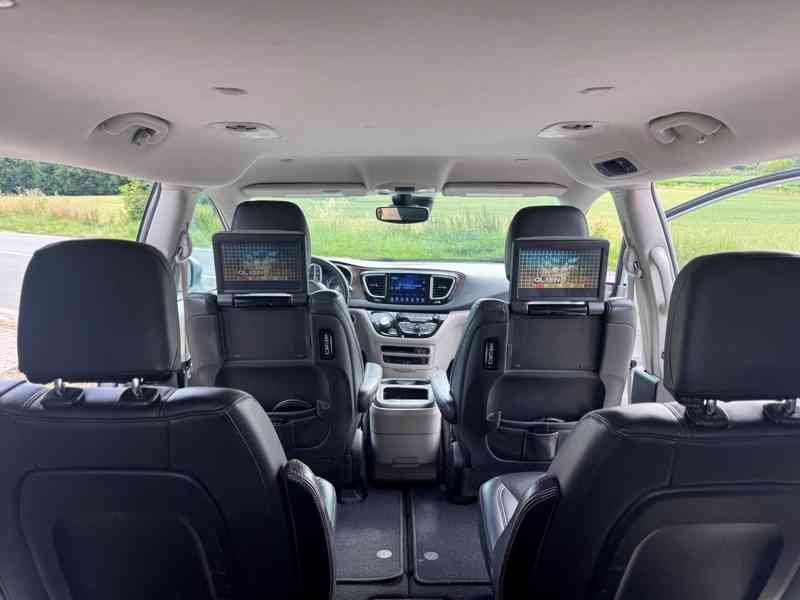 Chrysler Pacifica 3,6 Limited DVD 360 čočka 2017 - foto 12