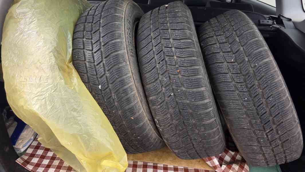 Hyundai i30 kombi 1,4i 80kw  - foto 16