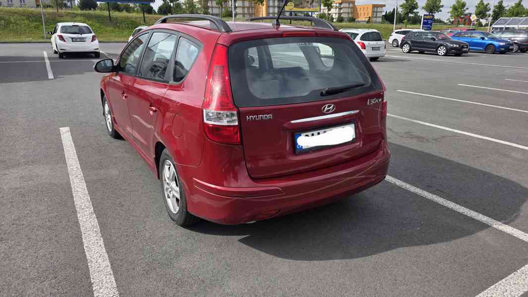 Hyundai i30 kombi 1,4i 80kw  - foto 4