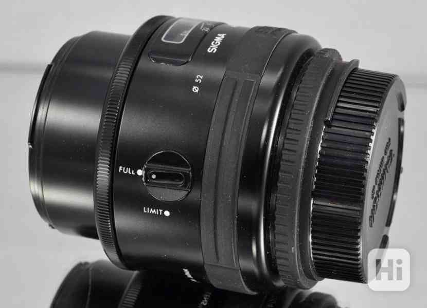 pro Nikon - Sigma AF 90mm 1:2.8 MACRO * f/2.8, FX, MACRO 1:2 - foto 4