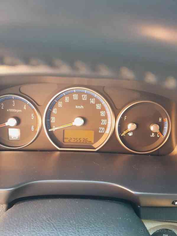 Hyundai Santa Fe 2,2 - foto 6