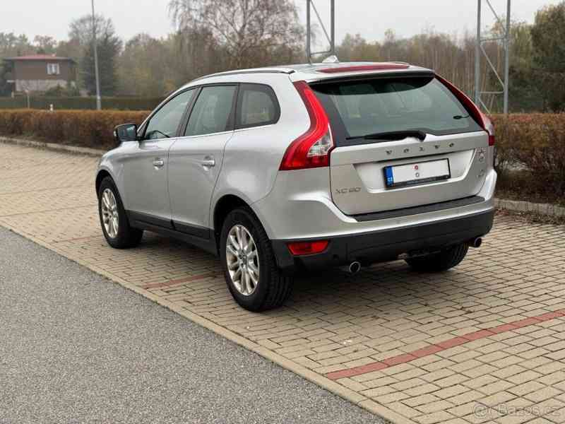 Volvo XC60 D5 AWD 151 Kw - foto 7