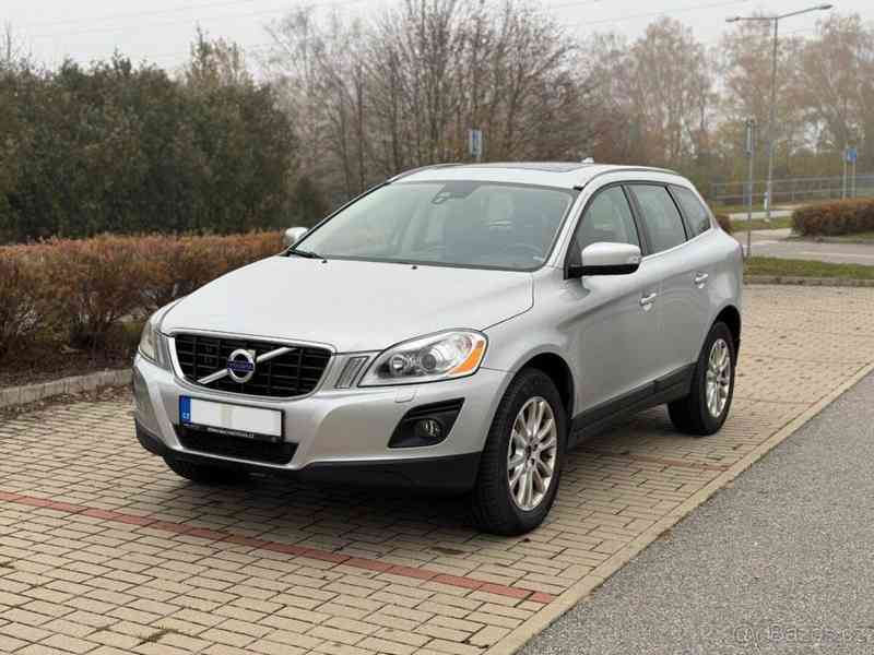 Volvo XC60 D5 AWD 151 Kw - foto 2