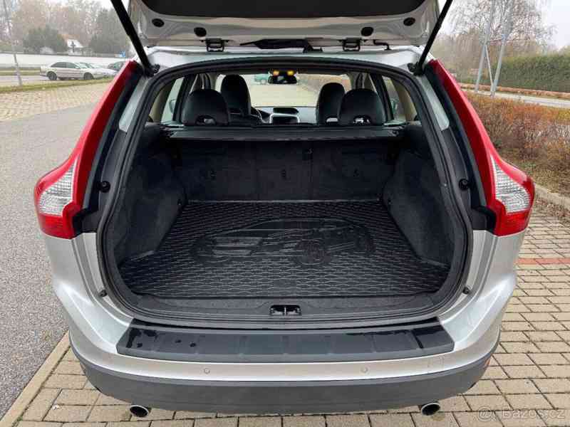 Volvo XC60 D5 AWD 151 Kw - foto 15