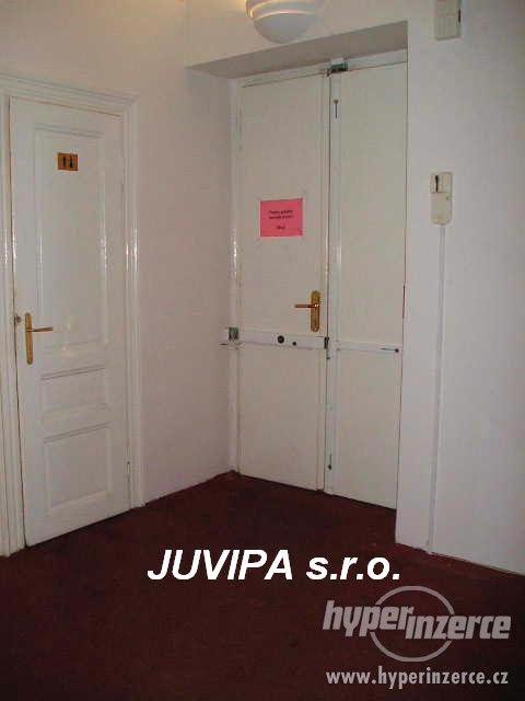 PRONAJATO!Pěkný NP 267 m2, ul. Žitomírská, Praha 10 Vršovice - foto 8