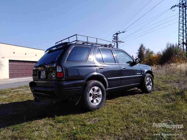 Isuzu Rodeo SUV - foto 3