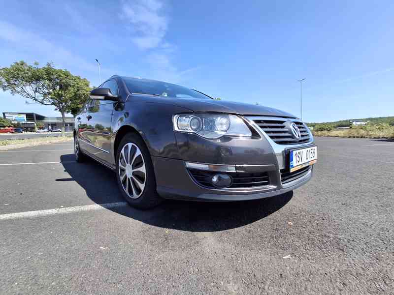Volkswagen Passat b6 - foto 1