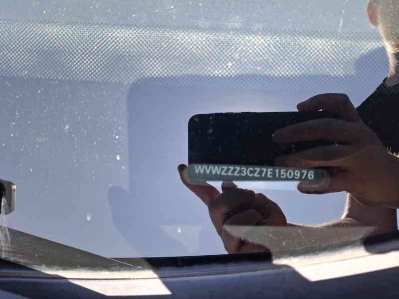 Volkswagen Passat b6 - foto 10