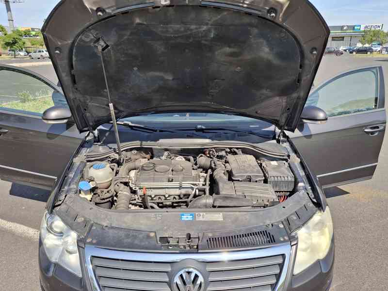 Volkswagen Passat b6 - foto 11