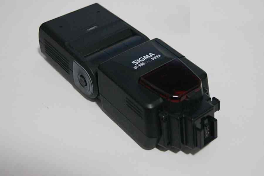 Prodám blesk Sigma EF 530 DG super pro Sony . Patice Minolta - foto 4