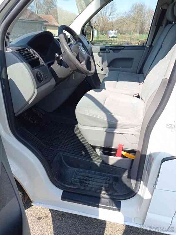 Volkswagen Transporter 2,5 - foto 11