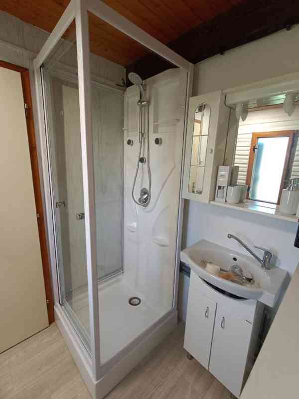 Krásná chata s velkým poz. u zámeckých rybníků 35 km od Brna - foto 9