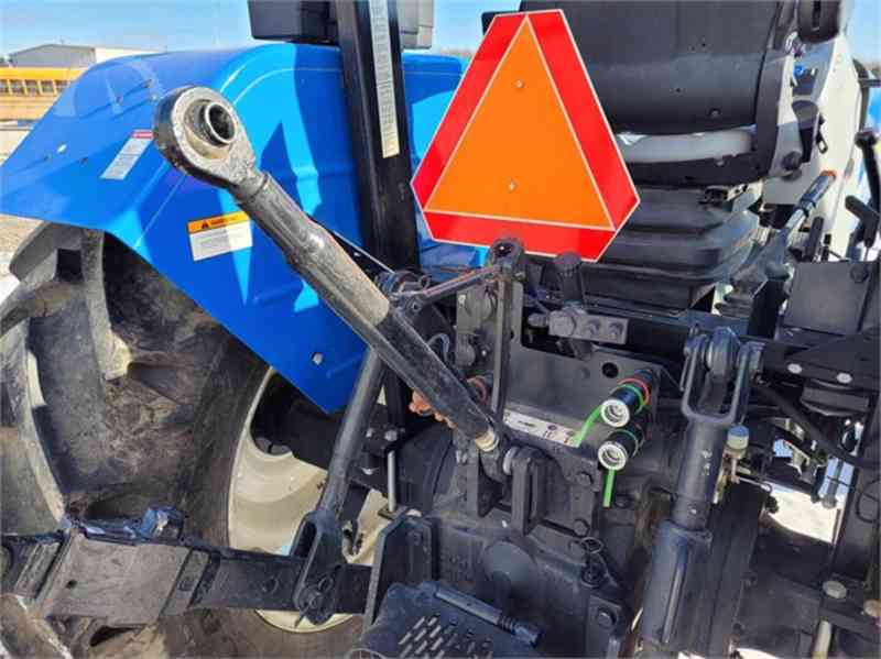 Traktor NEW HOLLAND T5060 - foto 6