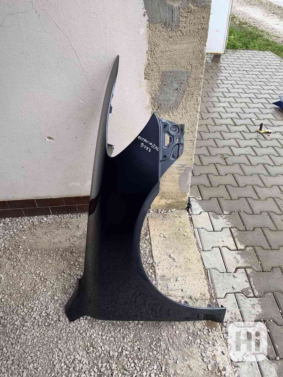 blatnik blatniky skoda octavia 2 II pravy 9153 - foto 1