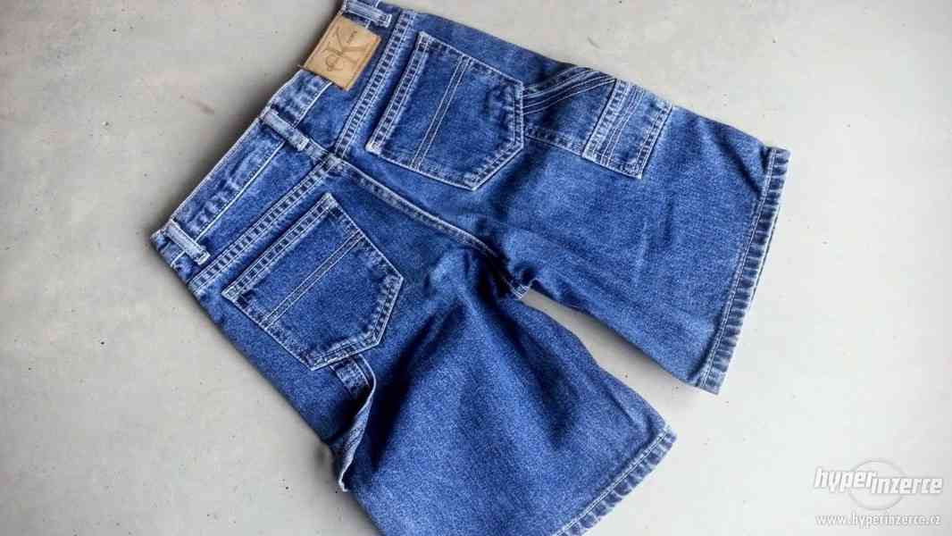 Džínové kraťasy Calvin Klein – vel. 6 let - foto 3