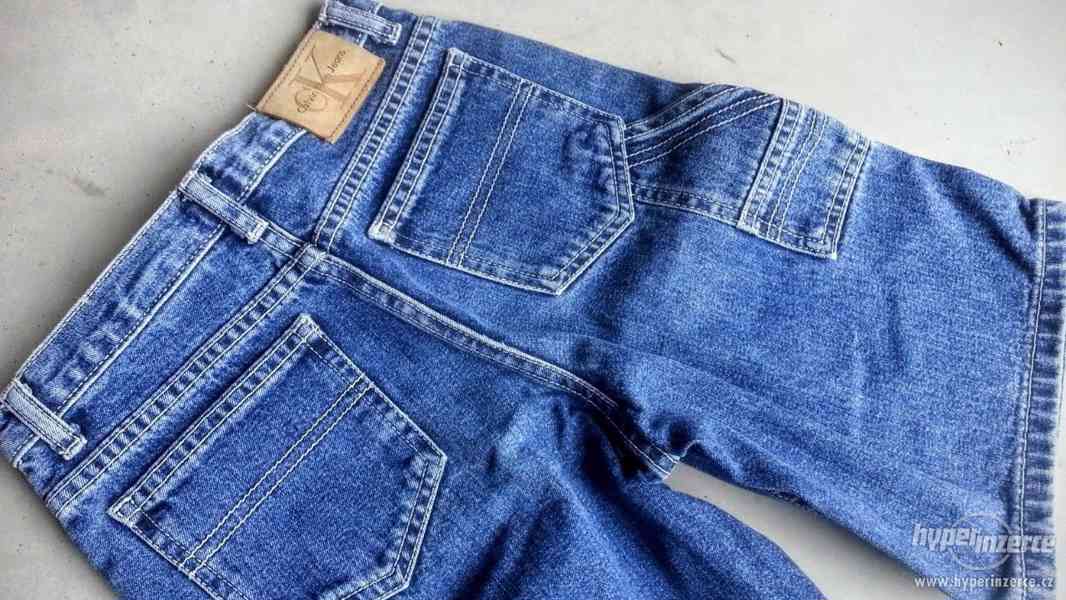 Džínové kraťasy Calvin Klein – vel. 6 let - foto 4