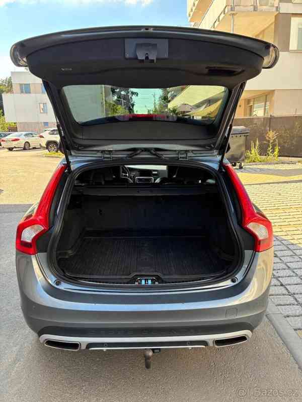 Volvo V60 Cross Country D4 AWD 140kW - foto 4