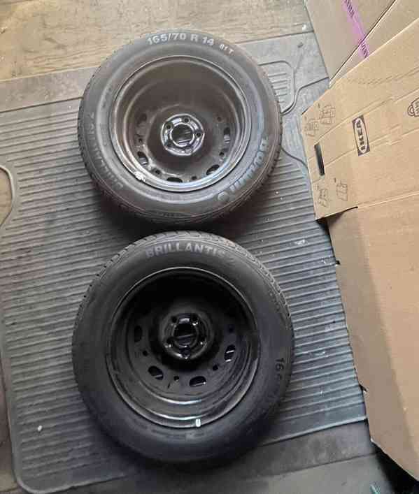 Dvě letní kola ŠKODA FABIA, 2x pneu s diskem - foto 6