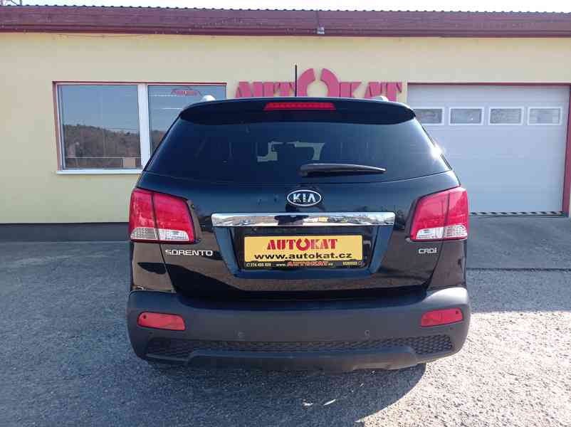 Kia Sorento 2.2 CRDi 4x4/7míst/Kamera/Navi  - foto 4