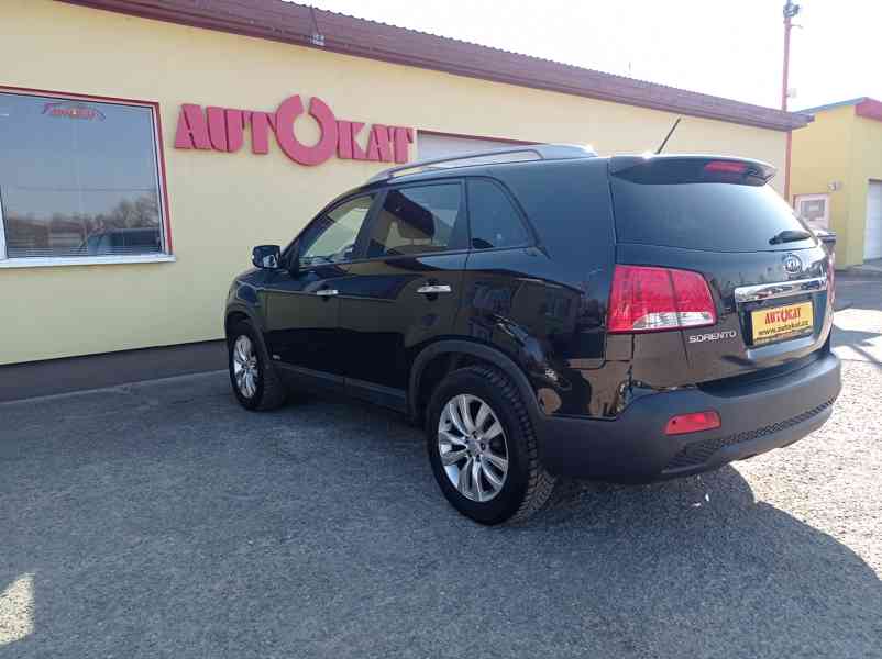 Kia Sorento 2.2 CRDi 4x4/7míst/Kamera/Navi  - foto 5