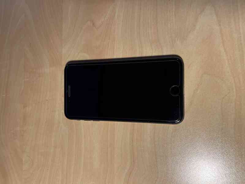 Apple iPhone 8 plus 64 gb vesmírná šedá - foto 2