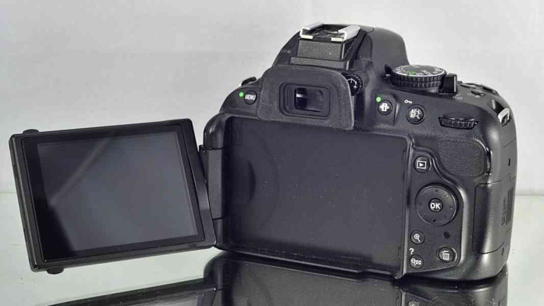 Nikon D5200 *APS-C 24,1 MPix *Full HDV* 15500 Exp - foto 6