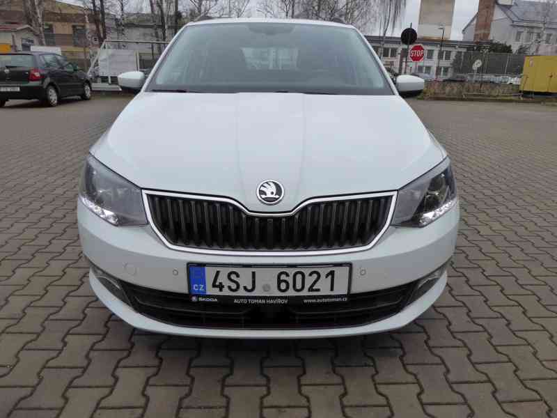 ŠKODA Fabia Combi Style 1,0 TSI 81 kW - foto 8