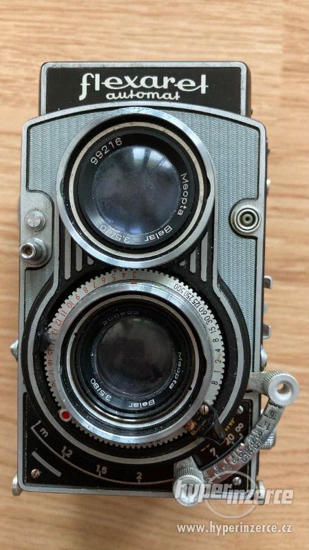 Starý fotoaparát Flexaret VII