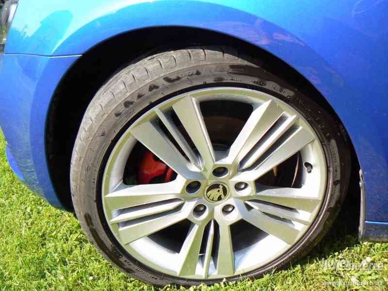 Octavia RS - foto 8