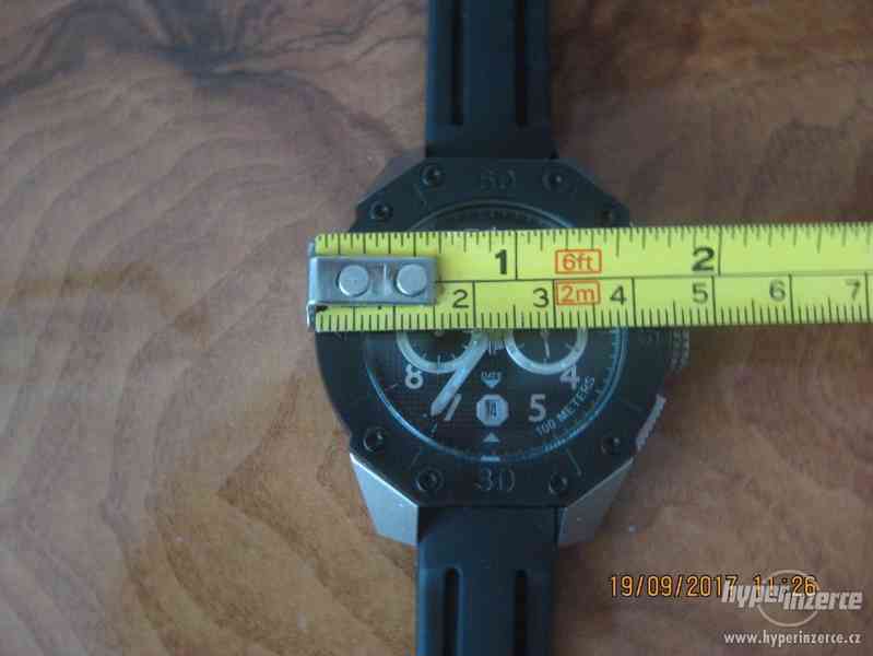 EMPORIO-ARMANI  AR-0665 -  hodinky v TOP stavu - foto 2