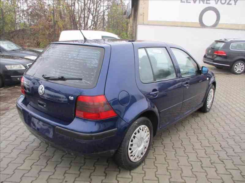 Volkswagen Golf 1,6 16V 77 kW DIGI.KLIMA - foto 4