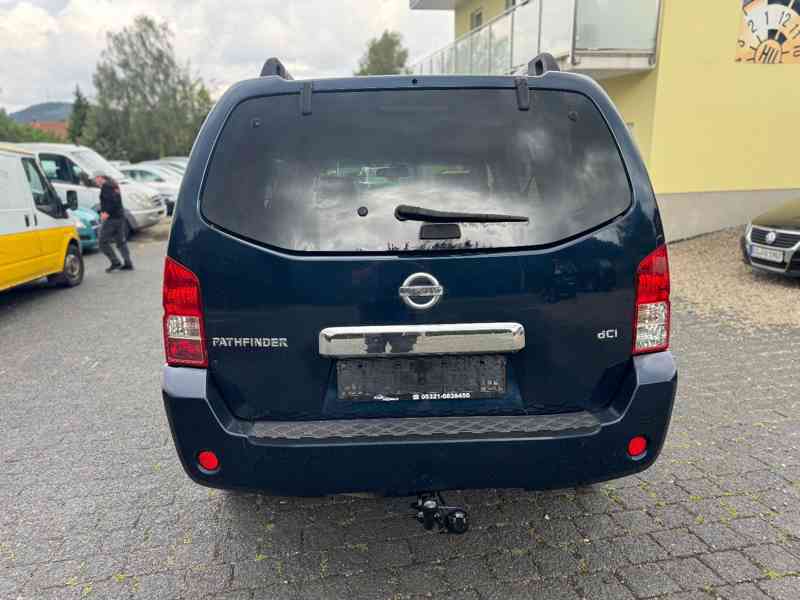 Nissan Pathfinder 2.5 dCi Elegance 128kw - foto 9